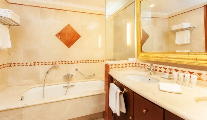 Superior Room Bathroom